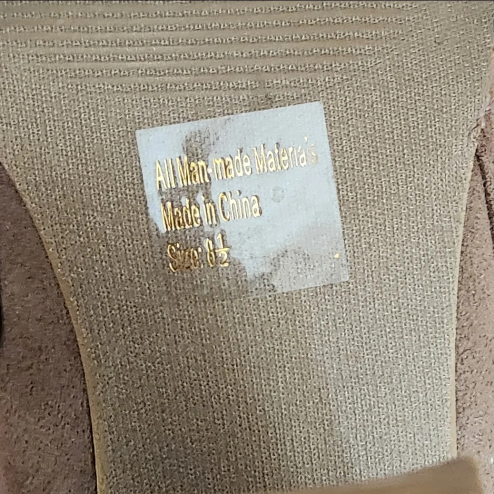 ⭐️ HOST PICK ⭐️ Wild Diva Suede Boots Size 8.5 - Picture 4 of 4
